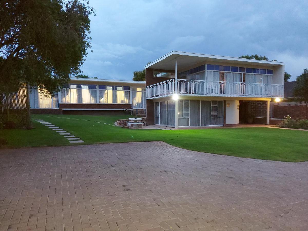 Goedgedacht Guestrooms Potchefstroom Ngoại thất bức ảnh