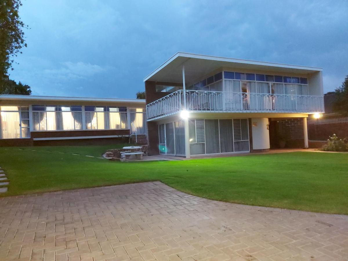 Goedgedacht Guestrooms Potchefstroom Ngoại thất bức ảnh