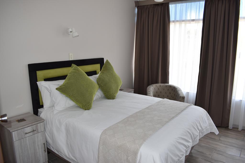 Goedgedacht Guestrooms Potchefstroom Ngoại thất bức ảnh